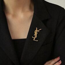 Exquisite Pin Letter Brooch Jewelry Suit Accessories Ornaments New Fashion