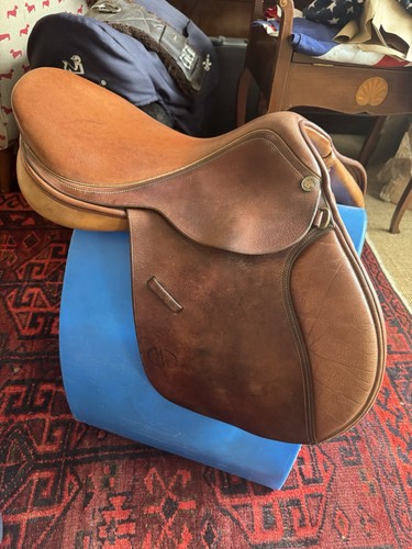 Whitaker pony jump saddle - whitaker,