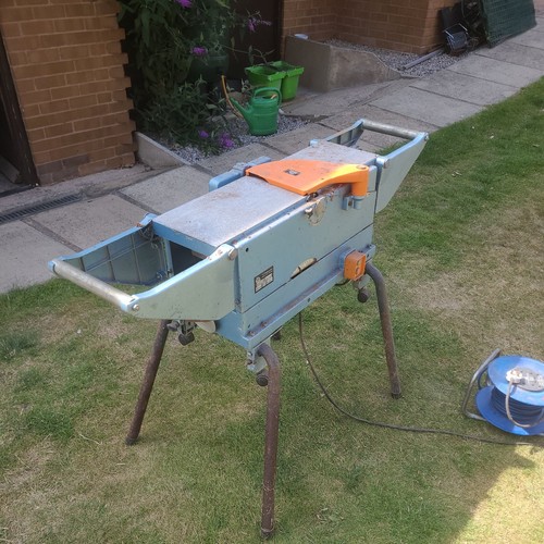 Thicknesser and planer - thicknesser,
