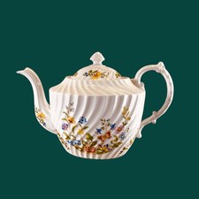 Aynsley Cottage Garden Bone China Tea Pot Preloved 7"