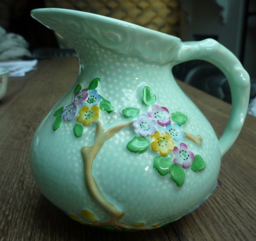 Crown devon relief - crown, floral