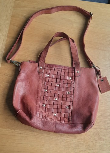Rowallan brown 100 - brown, leather