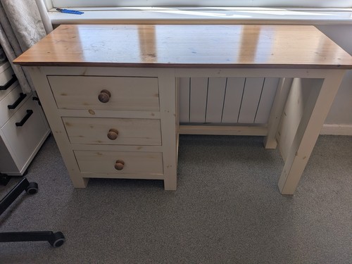 Solid pine dressing - solid, table
