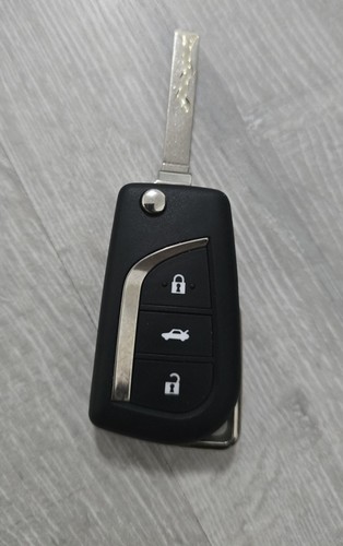 Original toyota key remote - toyota,