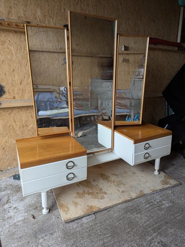 Vintage mid century white - mid, &