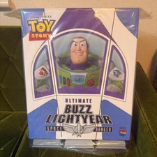 NEW TOY STORY Ultimate Buzz