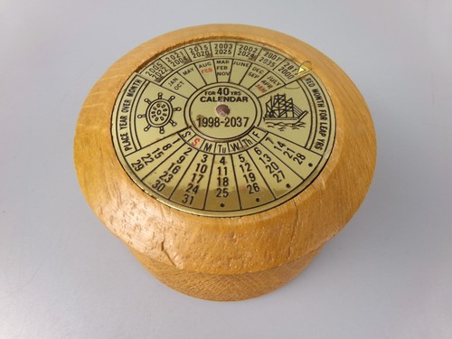 Wooden years calendar - 40,