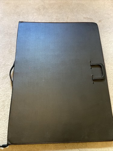 Large storage art portfolio - storage,