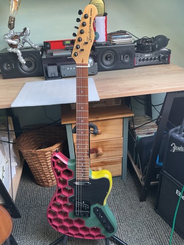 Jazzmaster shape printed - jazzmaster, 3-d