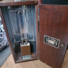 Vintage Vi-Tan Sun Lamp – Oak Case – Early 20th Century UV Therapy Device (1936)