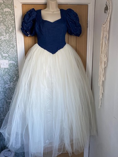 Stunning 80s prom - 80s,