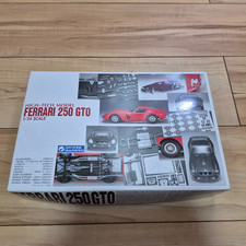 Gunze Sangyo 1/24 Ferrari 250
