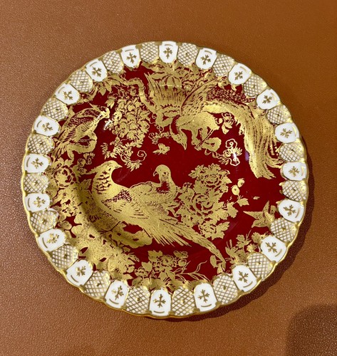 Royal crown derby heraldic - crown,