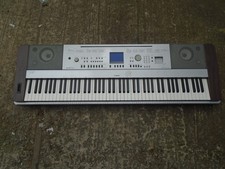 Yamaha DGX-640 Piano KEYBOARD