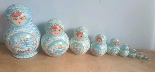 Russian matryoshka nesting - russian,