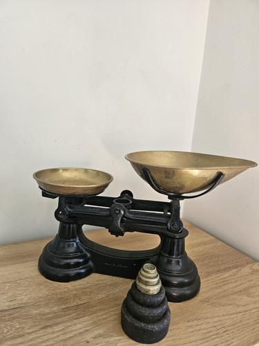 Vintage kitchen scales with - kitchen,