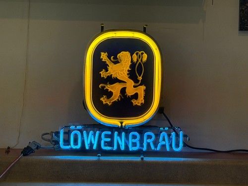 Vintage 1981 lowenbrau beer - 1981,