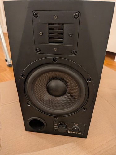 Adam active studio monitor - a7,