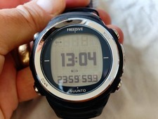 SUUNTO D4F diving watch