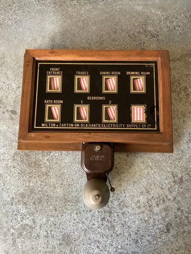 Antique butlers servants - +,