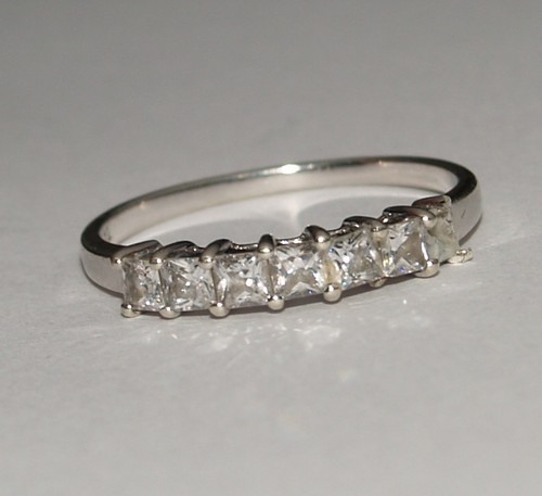 9ct white gold - cubic, zirconia