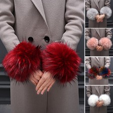 Women Thick Faux Fur Wrist