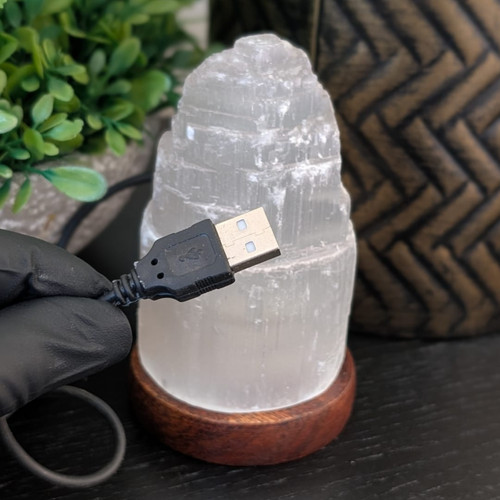 Natural selenite tower usb - natural,
