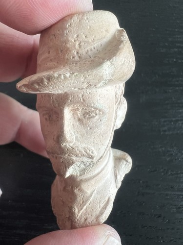 Figural clay pipe - clay,