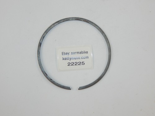 1970 380 piston - 1970's, ring