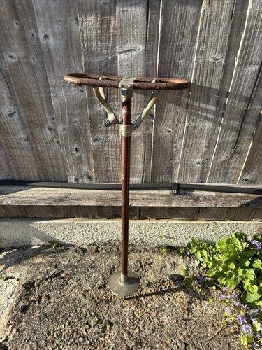 The cunliffe shooting stick - cunliffe, by