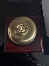 Toggle light switch with