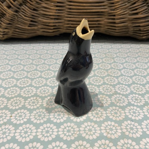 Blackbird vintage ceramic pie - blackbird,