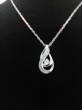 Stunning 925 silver and diamond pendant necklace from H Samuels, RRP £130!!