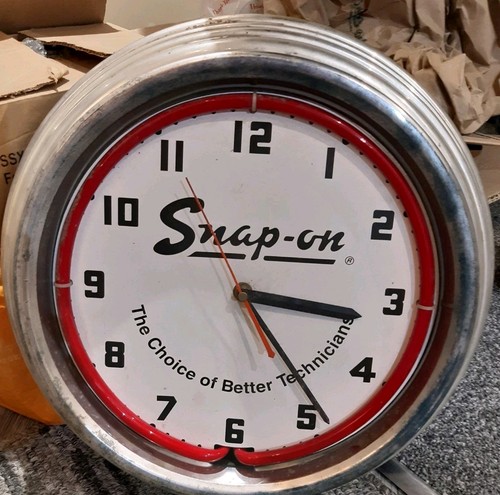Snap neon wall - neon, clock