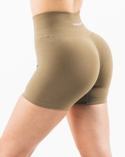 Alphalete Women’s Amplify Short 4.5 inch Inseam Willow Green Large Scrunch Butt