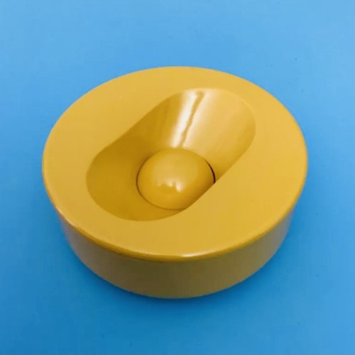 Manade design rare bakelite - manade,