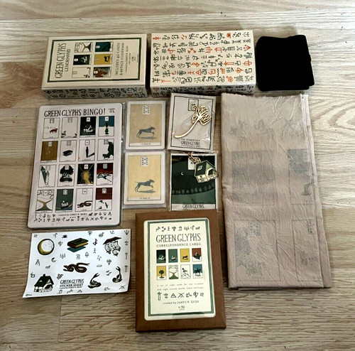 Green glyphs lenormand - green,