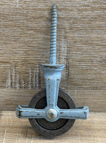 Vintage iron screw pulley - screw,