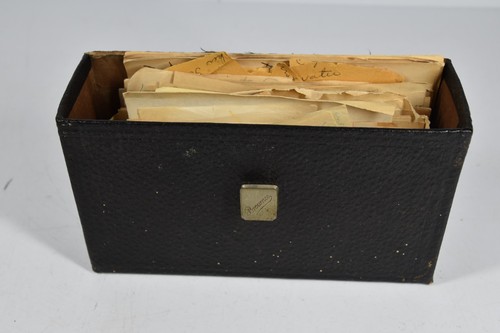 Vintage kitchen recipe box lot - recipe,