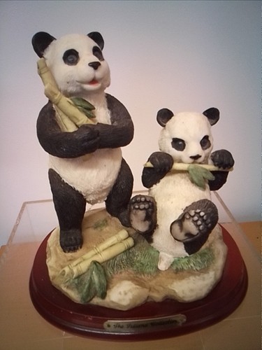 Vintage pandas figure - vintage,