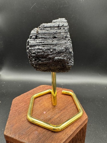 Crystal specimen black - crystal,