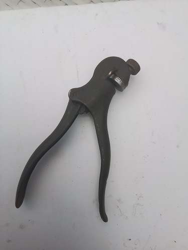 Vintage saw set pliers - vintage,
