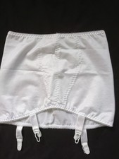 VTG NYLON WHITE PRETTY FORM