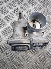 TOYOTA YARIS THROTTLE BODY