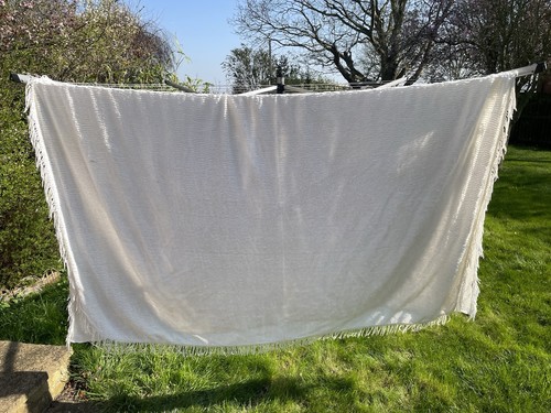 Vintage mid century cream - mid-century,