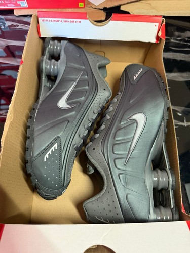 Brand new nike - new, gs