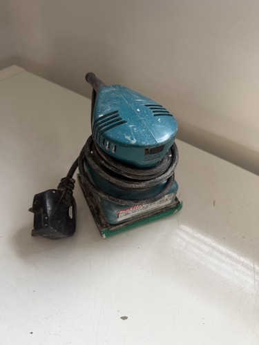 Makita b04553 palm sander 160w - b04553,