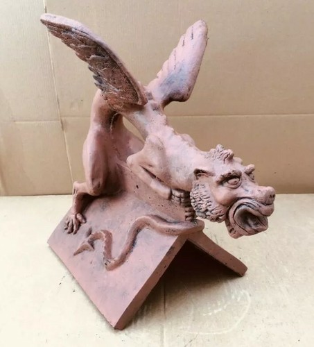 Dragon roof ridge tile - dragon,