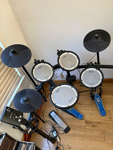 Roland electronic drum - td-1,