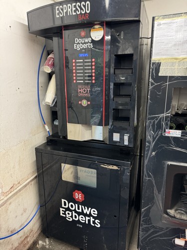Douwe egberts large coffee - douwe,